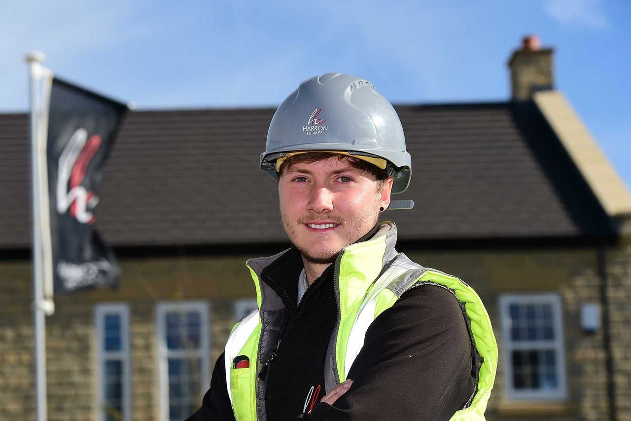 Harron Homes Site Manager Zak Green, Winner of NHBC's Pride in the Job award 2024