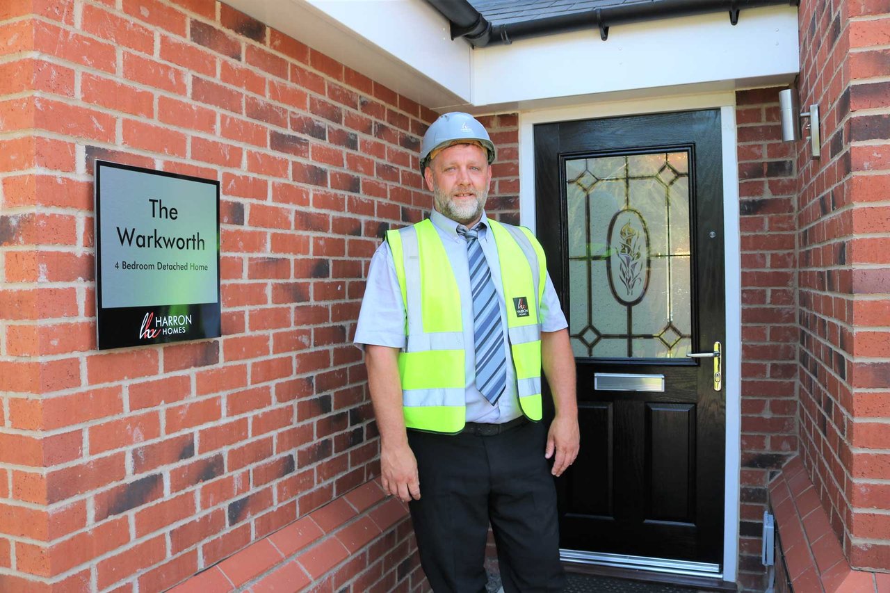 Paul Armes, Site Manager at The Brambles, Retford won an NHBC Pride in the Job award 2024